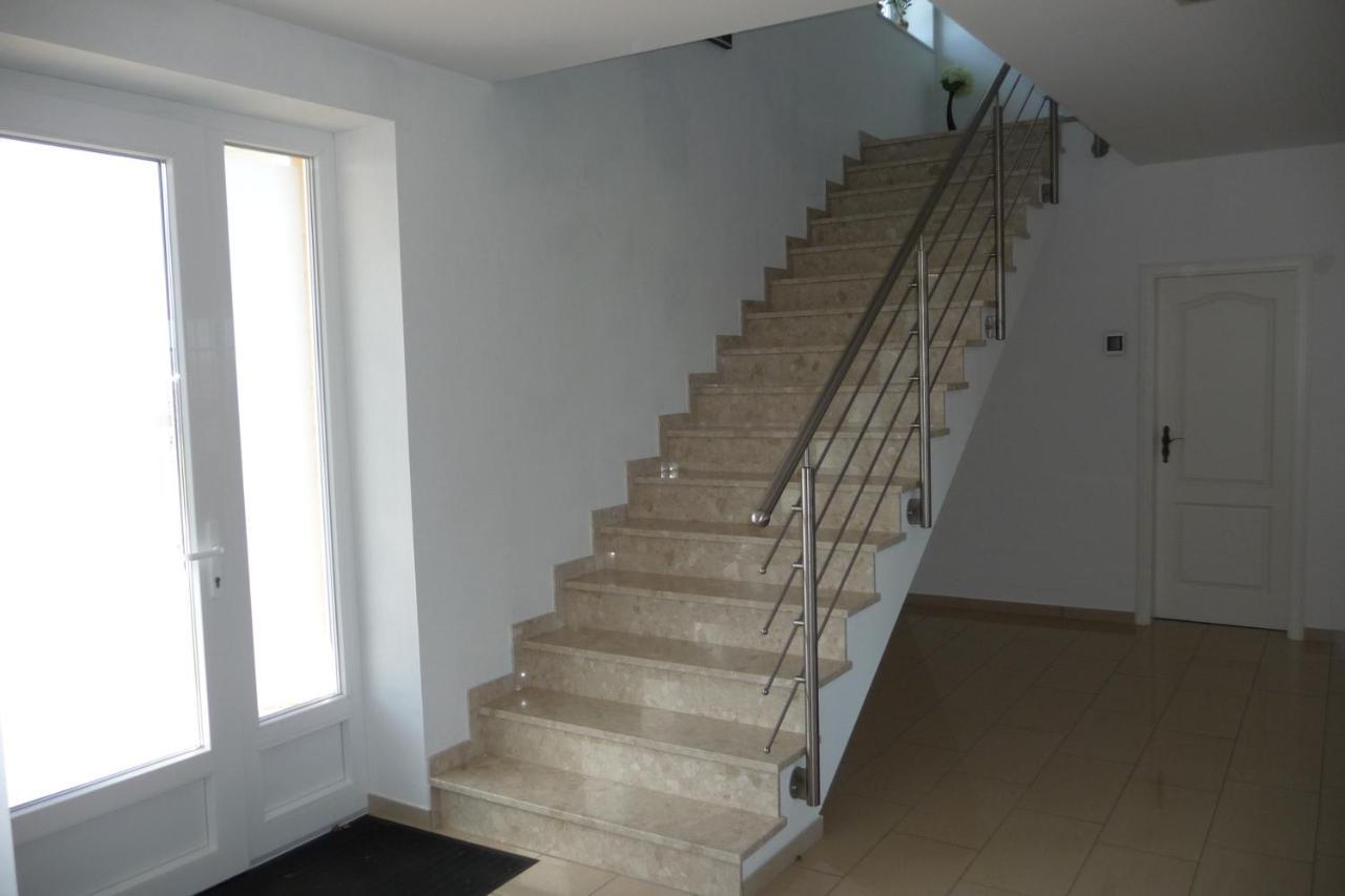 Vaerelse I Augustenborg I Stor Villa מראה חיצוני תמונה